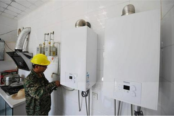 清洗熱水器內部